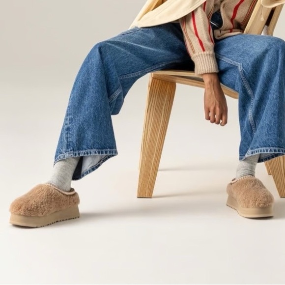 UGG Shoes - UGG Tazz Maxi Curly Genuine Shearling Slipper Grey